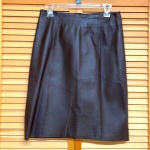 Bagatelle skirt. 100% leather shell.